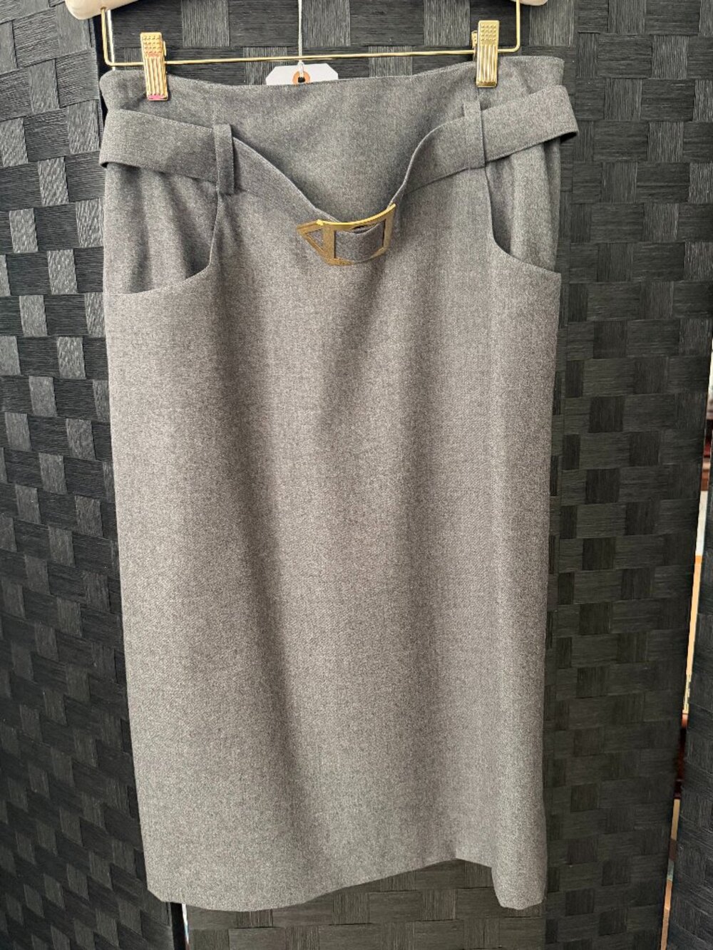 Vintage Chanel Midi skirt. Size FR 44- US 12.